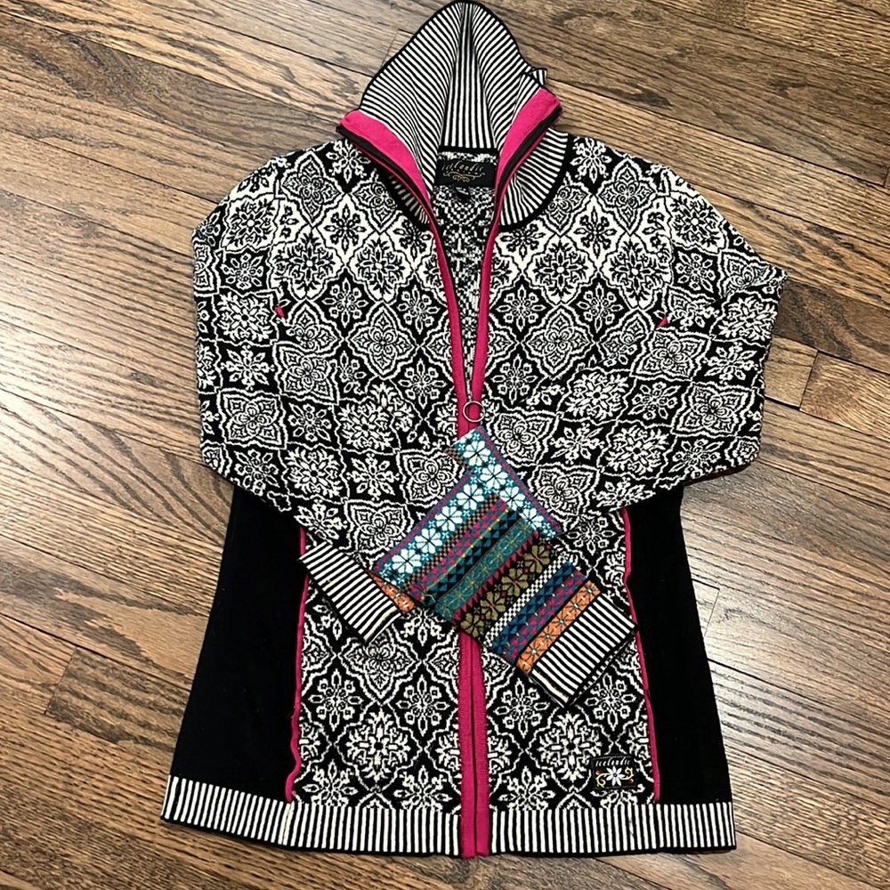 Icelandic Design Apres Ski Sweater-like new